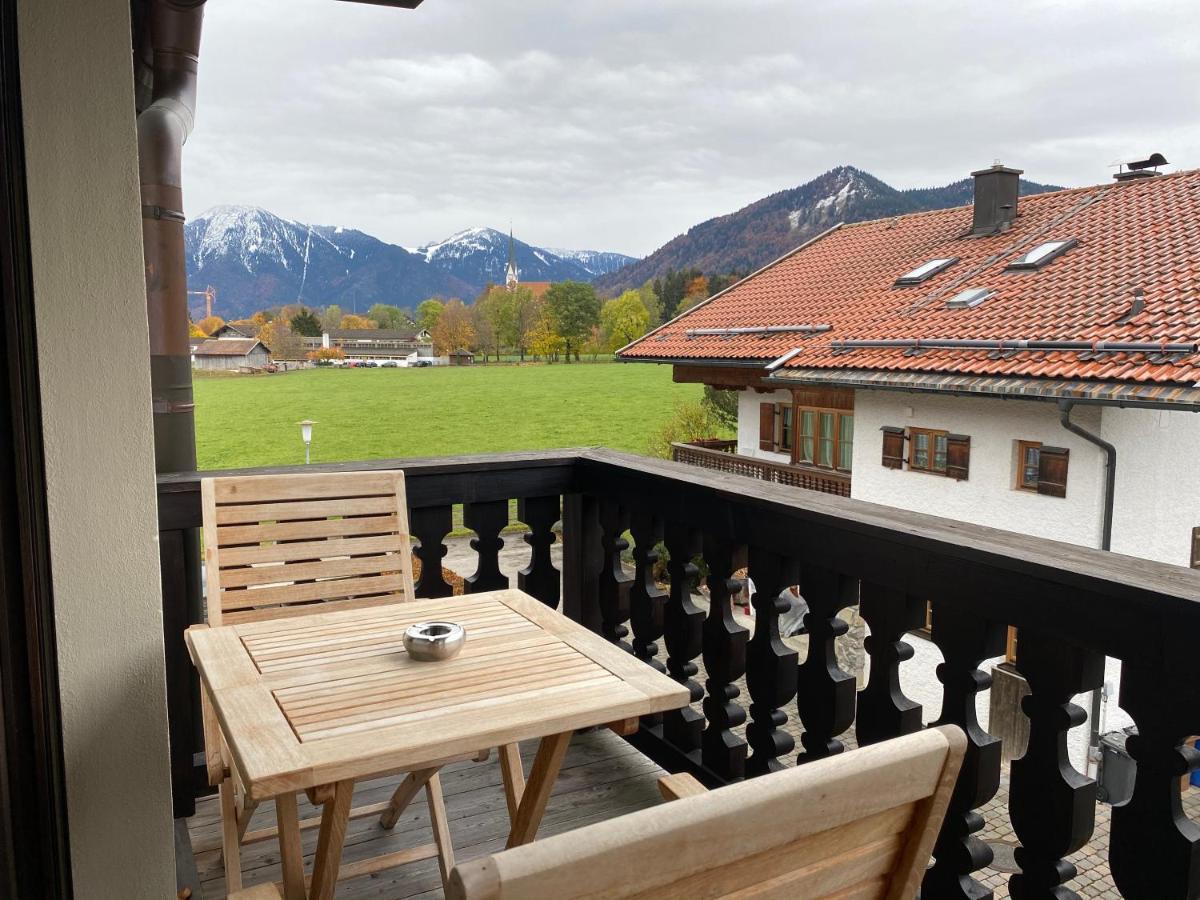 Homeoffice Und Auszeit Zu Zweit Am See By Stayfritz Bad Wiessee Ngoại thất bức ảnh